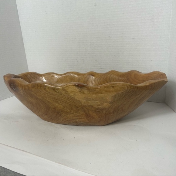 Vintage Large Handcarved Wood Bowl Centerpiece Scalloped Edge Natural Decor - Picture 6 of 6